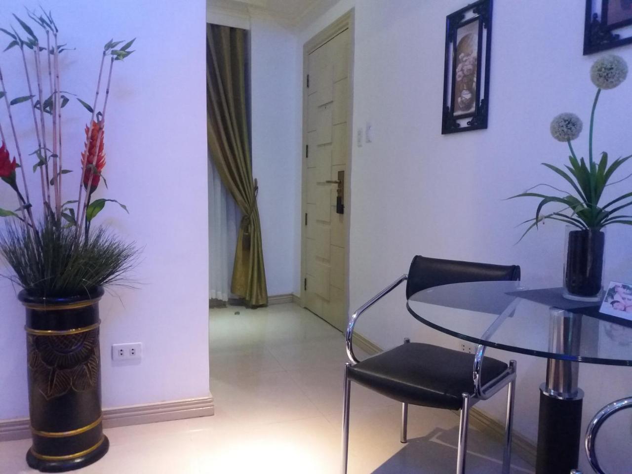 Fields Walking Street Hotel *