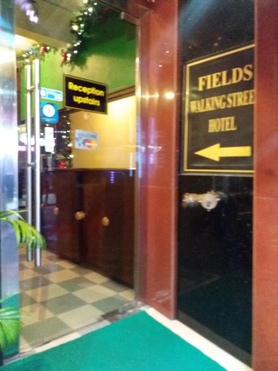 Fields Walking Street Hotel Angeles