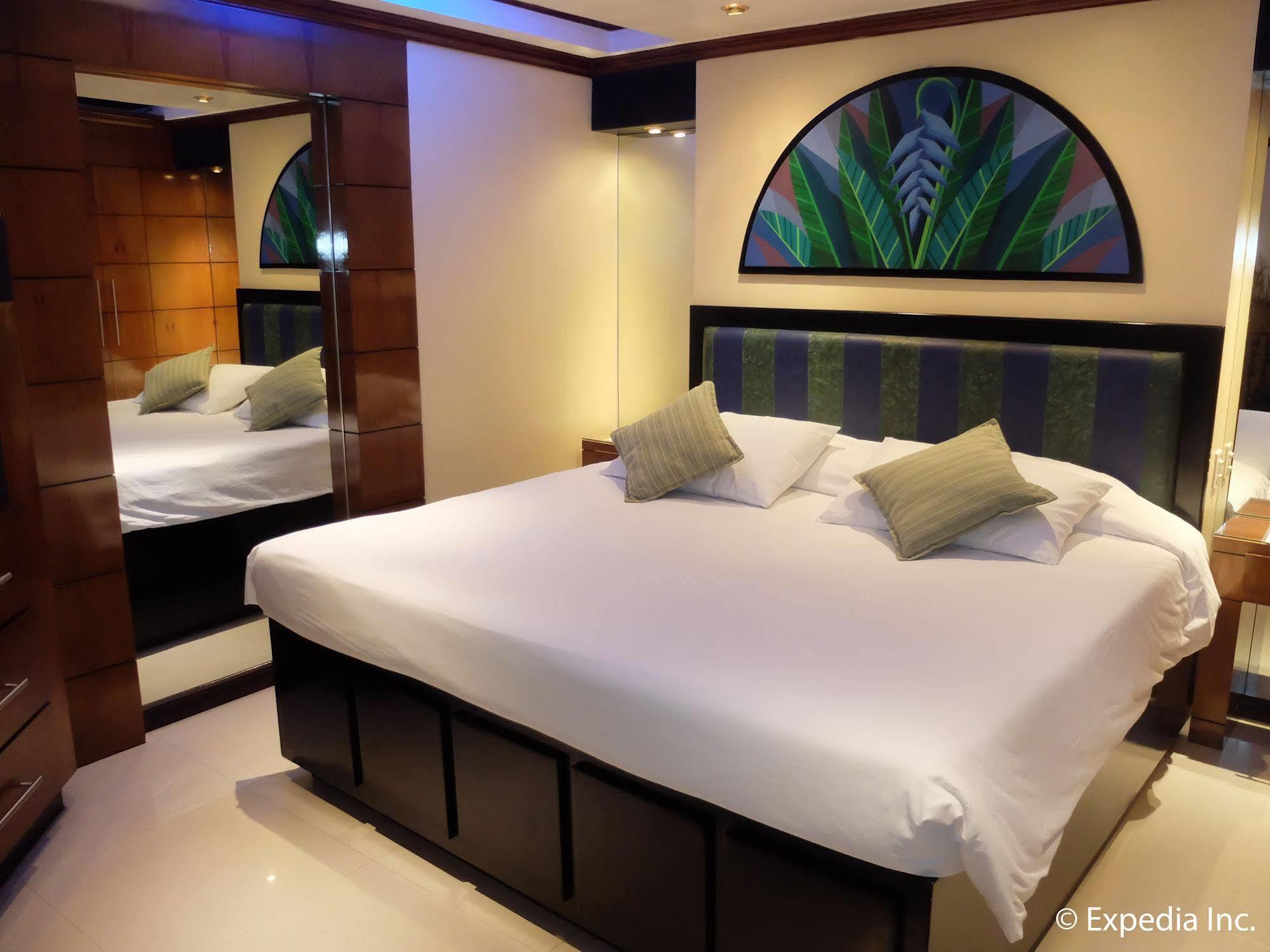Hotel Fields Walking Street *